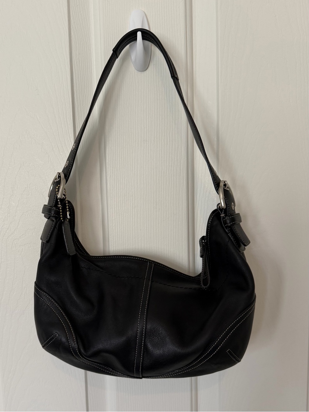 Vintage Coach Black Leather Hobo shoulder bag  with White Contrast Stitching- in - Picture 3 of 11